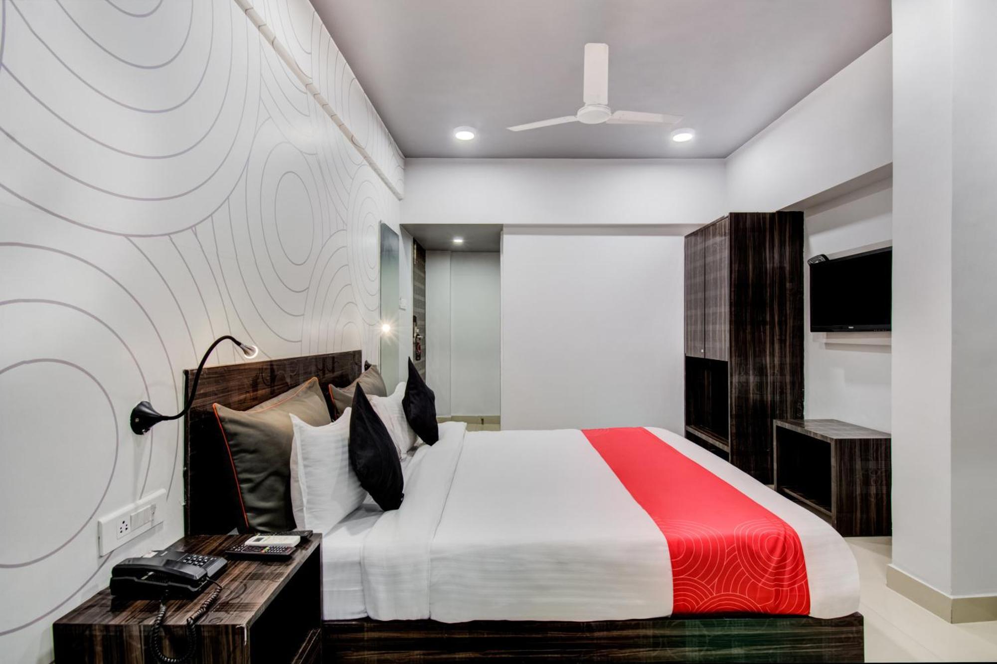 คอลเลคชั่น โอ 30070 โฮเต็ล ราชธานี Hotel ปูเน่ ภายนอก รูปภาพ